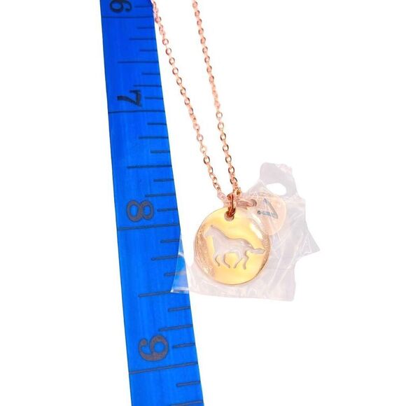 Rose gold horse pendant initial V charm necklace - Picture 4 of 4